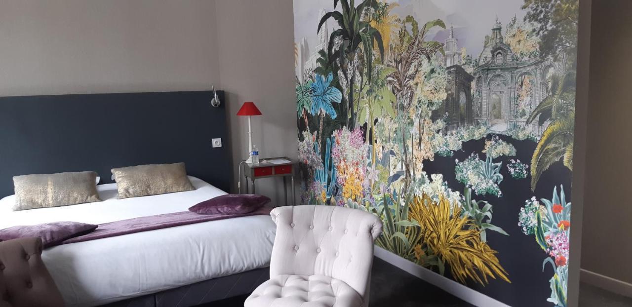 Logis Hotel Le Grand Cerf Ernée المظهر الخارجي الصورة