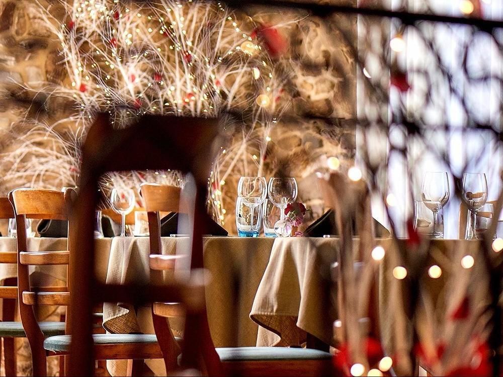 Logis Hotel Le Grand Cerf Ernée المظهر الخارجي الصورة